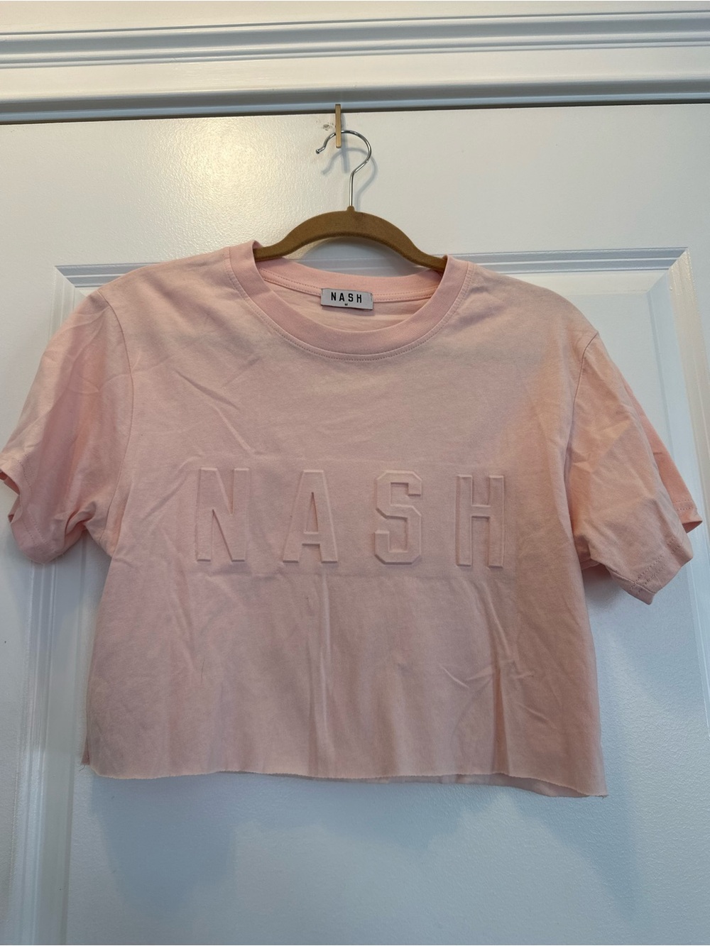 NASH (Nashville) Women's Pink Short Sleeve Cropped Tee